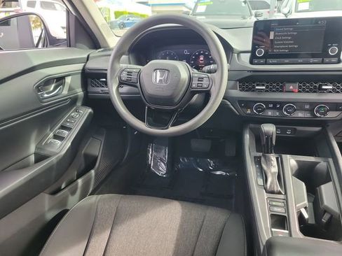 Certified 2023 Honda Accord EX image 9