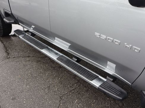 Used 2025 Chevrolet Silverado 2500 LTZ w/ LTZ Plus Package image 13