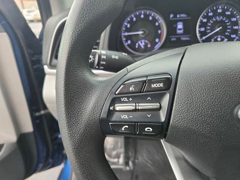 Used 2020 Hyundai Elantra SEL image 22