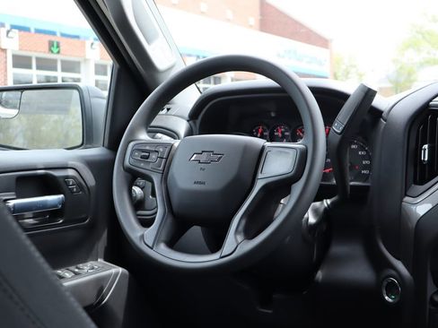 New 2026 Chevrolet Silverado 1500 Custom Trail Boss w/ LPO, Dark Essentials Package AWD/4WD image 39