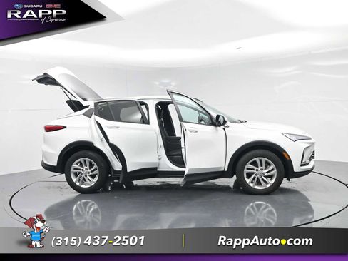 Used 2024 Buick Envista Preferred FWD image 30
