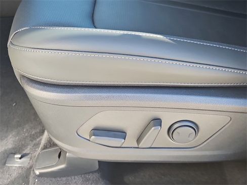 New 2026 Kia Sorento S image 13