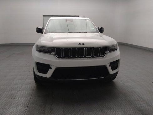 Used 2023 Jeep Grand Cherokee Laredo w/ Trailer Tow Prep Group (B) AWD/4WD image 14