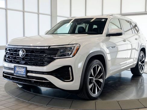 Used 2025 Volkswagen Atlas SEL Premium R-Line AWD/4WD image 4