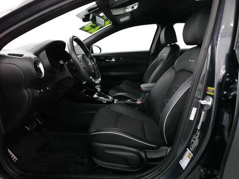 Used 2023 Kia Forte GT-Line image 12