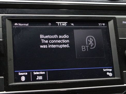 Used 2022 Volkswagen Tiguan S image 33