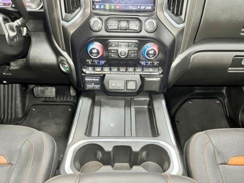 Used 2023 GMC Sierra 2500 AT4 w/ AT4 Premium Plus Package AWD/4WD image 13