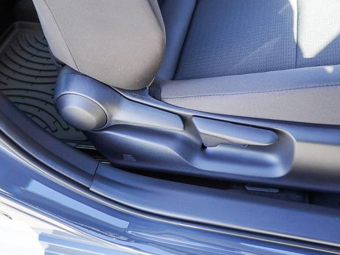 New 2026 Toyota Prius LE image 25