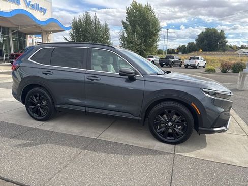 Certified 2023 Honda CR-V Sport Touring image 3