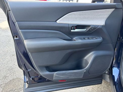 New 2026 Toyota Grand Highlander Limited image 10