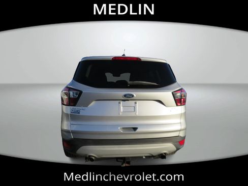Used 2017 Ford Escape SE w/ SE Cold Weather Package image 5
