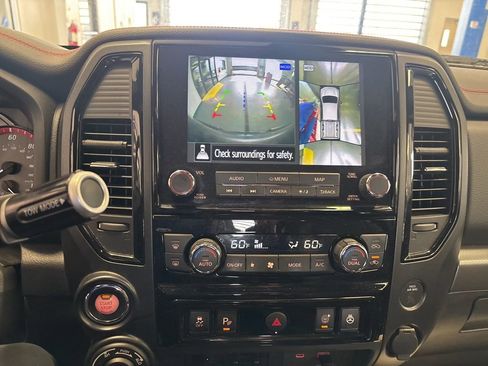 Used 2023 Nissan Titan PRO-4X w/ Pro-4x Convenience Package image 4
