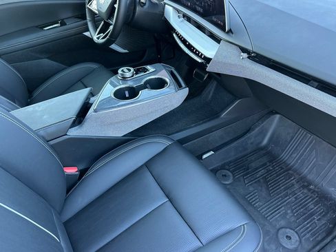 Used 2026 Cadillac Optiq Luxury 2 w/ LPO, Floor Liner Package AWD/4WD image 19
