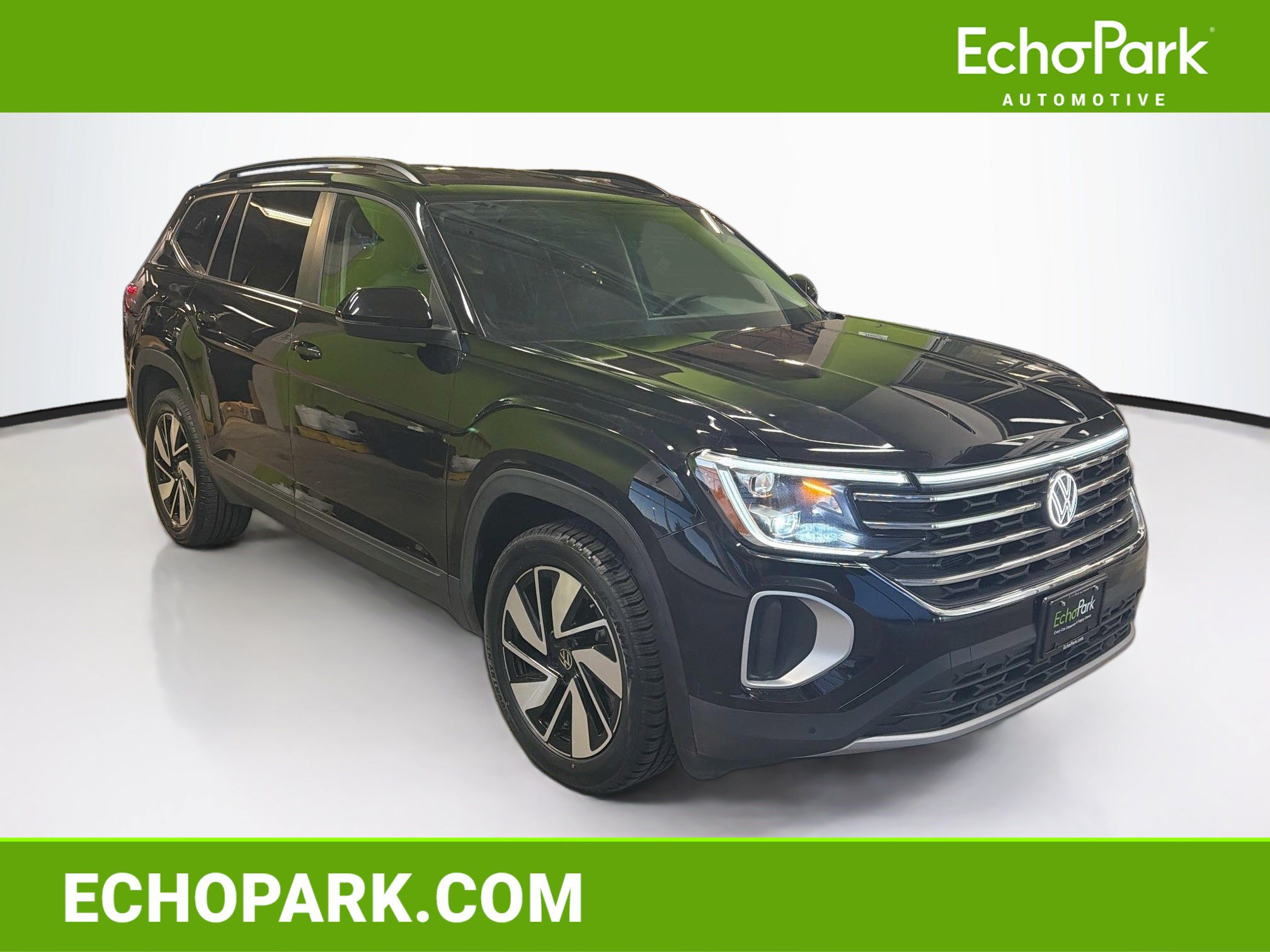 Used 2026 Volkswagen Atlas SE AWD/4WD image 1