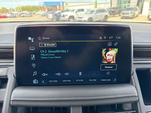 Used 2022 Chevrolet Tahoe Z71 w/ Luxury Package image 21