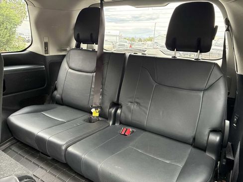 Used 2017 Lexus LX 570 4WD w/ Luxury Package image 26