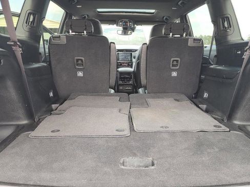 Used 2024 Jeep Grand Cherokee L Altitude image 8