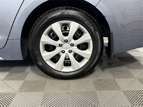 Certified 2025 Toyota Corolla LE image 4