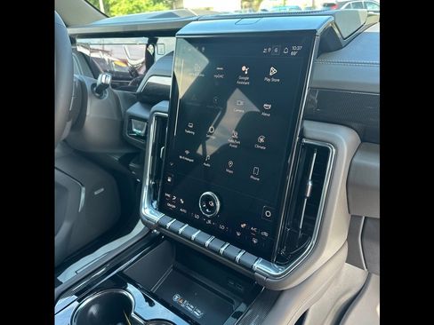 New 2025 GMC Yukon Elevation w/ LPO, Floor Liner Package image 15