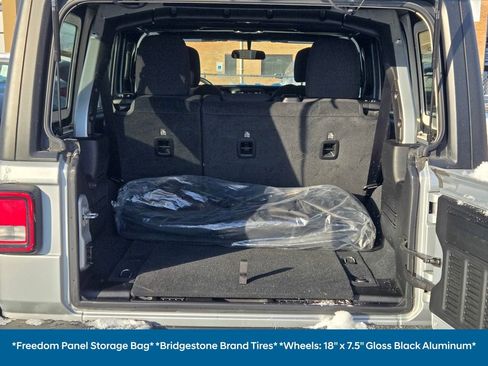 Used 2022 Jeep Wrangler Unlimited Sport image 22