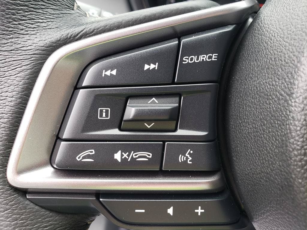 Used 2025 Subaru Outback Premium AWD/4WD image 23