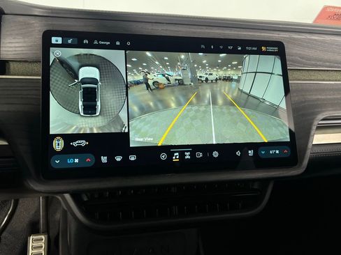 Used 2024 Rivian R1S Adventure image 16