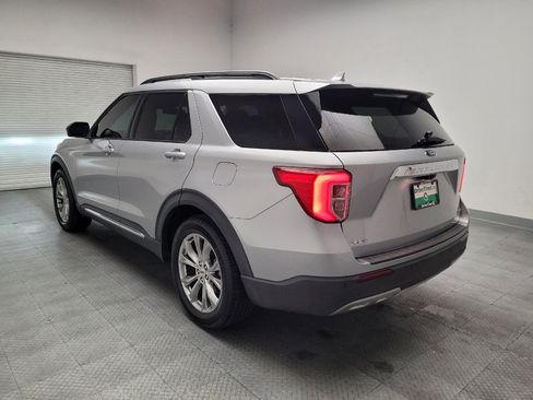 Used 2020 Ford Explorer XLT w/ Equipment Group 202A RWD image 5