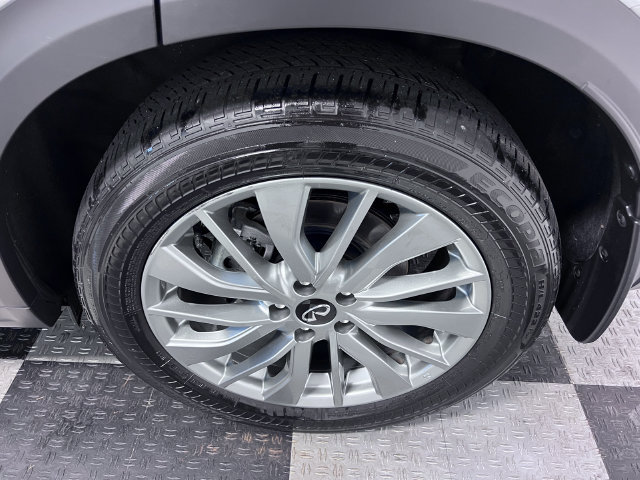 Used 2025 INFINITI QX50 Luxe AWD/4WD image 16