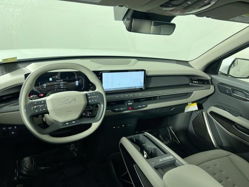 New 2026 Kia EV9 Wind AWD/4WD image 28
