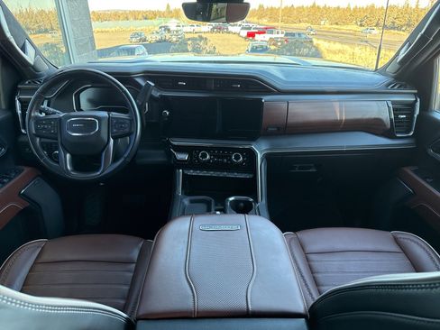 Used 2024 GMC Sierra 2500 Denali Ultimate image 25