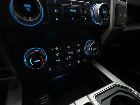 Used 2020 Ford F150 Lariat w/ Equipment Group 502A Luxury image 20