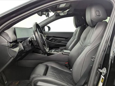 Used 2024 BMW 530i w/ M Sport Package RWD image 14