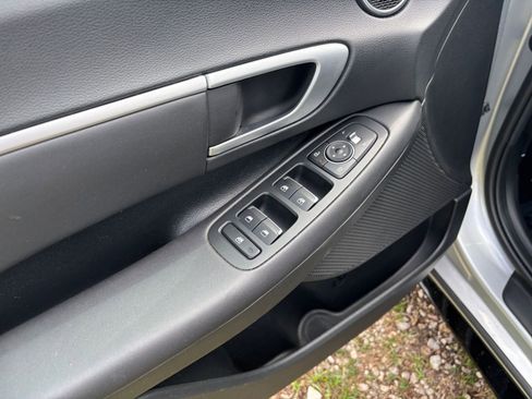 Used 2025 Hyundai Sonata SEL image 18