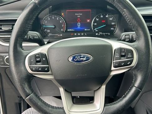 Certified 2022 Ford Explorer XLT w/ Equipment Group 202A image 21