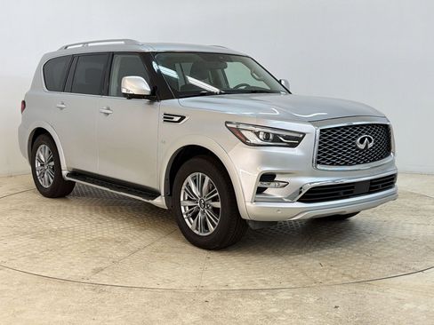 Used 2019 INFINITI QX80 Luxe AWD/4WD image 7