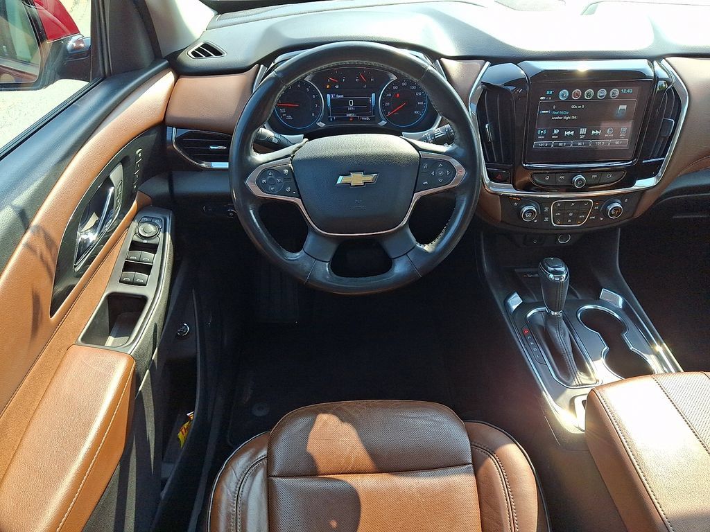 Used 2018 Chevrolet Traverse High Country AWD/4WD image 11