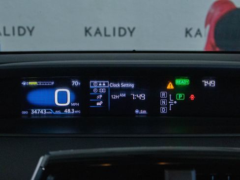 Used 2016 Toyota Prius Two image 14