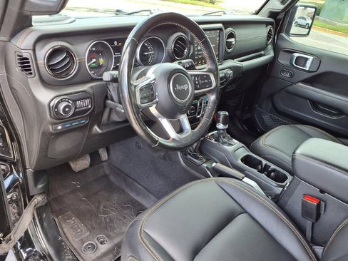 Used 2021 Jeep Wrangler Unlimited Sahara AWD/4WD image 23