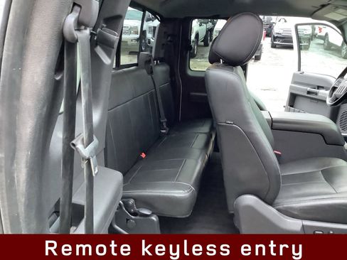 Used 2014 Ford F250 Lariat w/ Lariat Chrome Package image 13