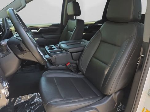 Used 2025 GMC Sierra 1500 SLT RWD image 12