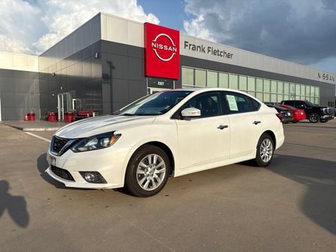 Used 2016 Nissan Sentra SR w/ SR Premium Package FWD image 1