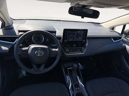 Used 2020 Toyota Corolla LE w/ LE Convenience Package image 15