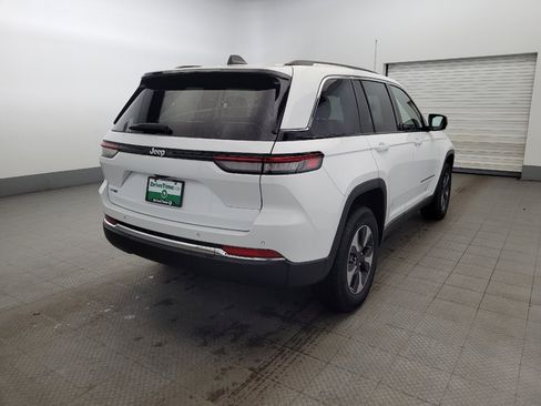 Used 2022 Jeep Grand Cherokee Limited 4xe image 9