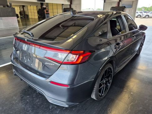 Used 2025 Honda Civic Sport image 3