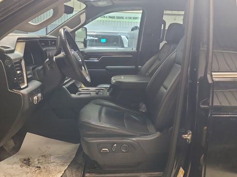 Used 2024 GMC Sierra 2500 Denali w/ Denali Reserve Package image 8