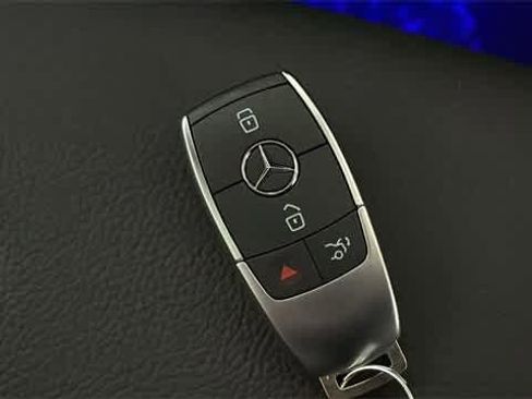 Certified 2025 Mercedes-Benz GLB 250 4MATIC image 80