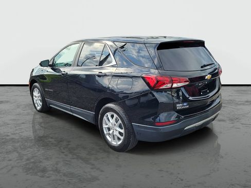 Used 2023 Chevrolet Equinox LT w/ Driver Convenience Package AWD/4WD image 3