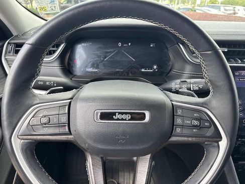 Used 2022 Jeep Grand Cherokee L Limited AWD/4WD image 27