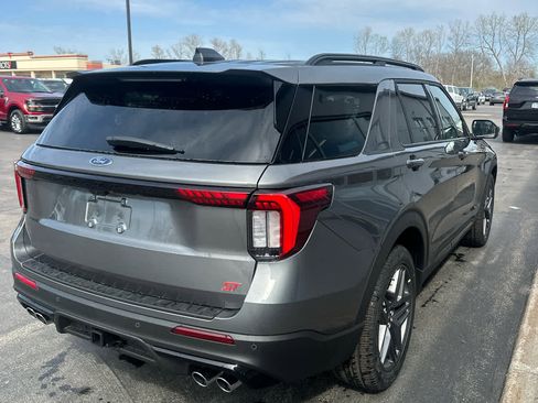 New 2026 Ford Explorer ST AWD/4WD image 6