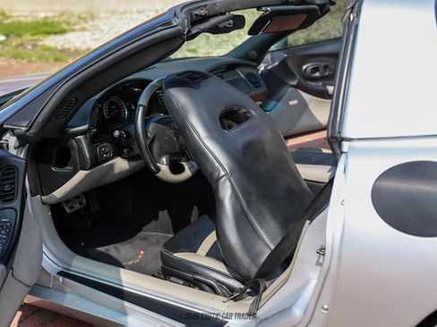 Used 2003 Chevrolet Corvette Coupe RWD image 40